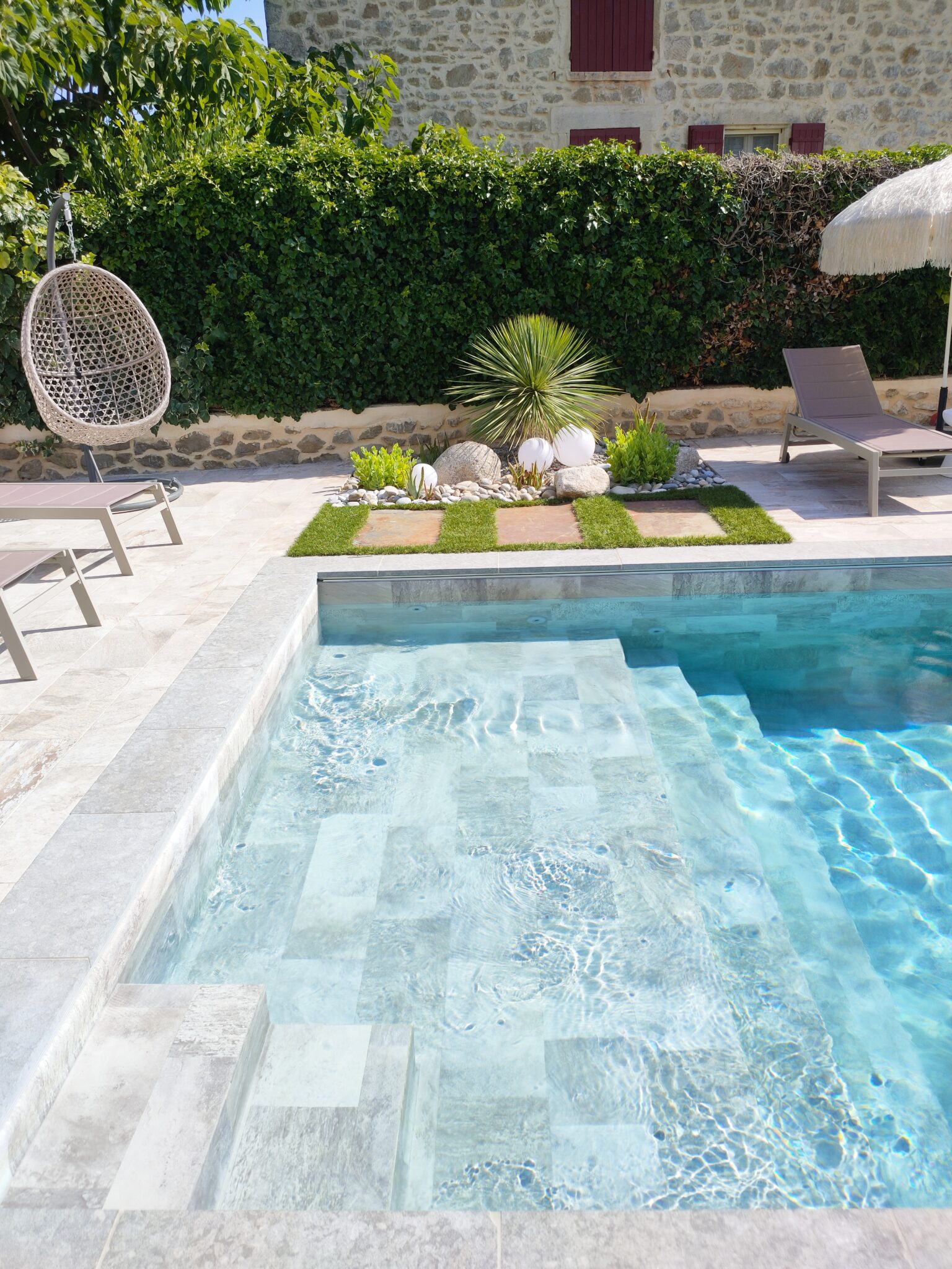 tons pastels sous le soleil_05 piscine Moussac
